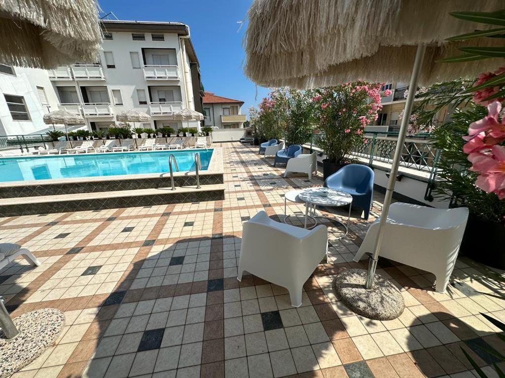 Hotel Costa Verde Пінето Екстер'єр фото