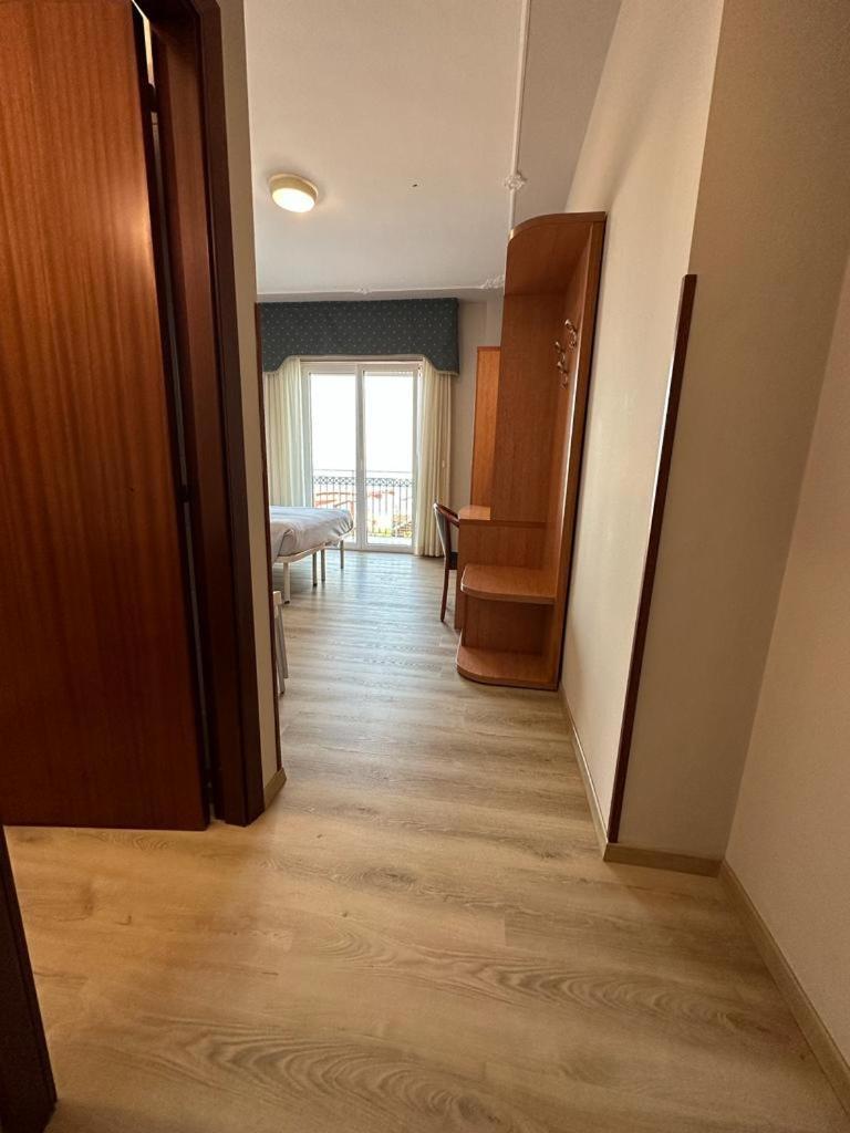 Hotel Costa Verde Пінето Екстер'єр фото