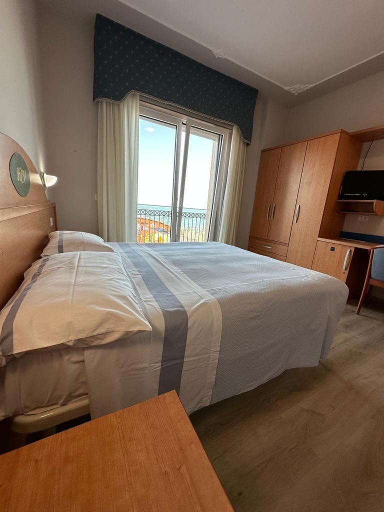 Hotel Costa Verde Пінето Екстер'єр фото
