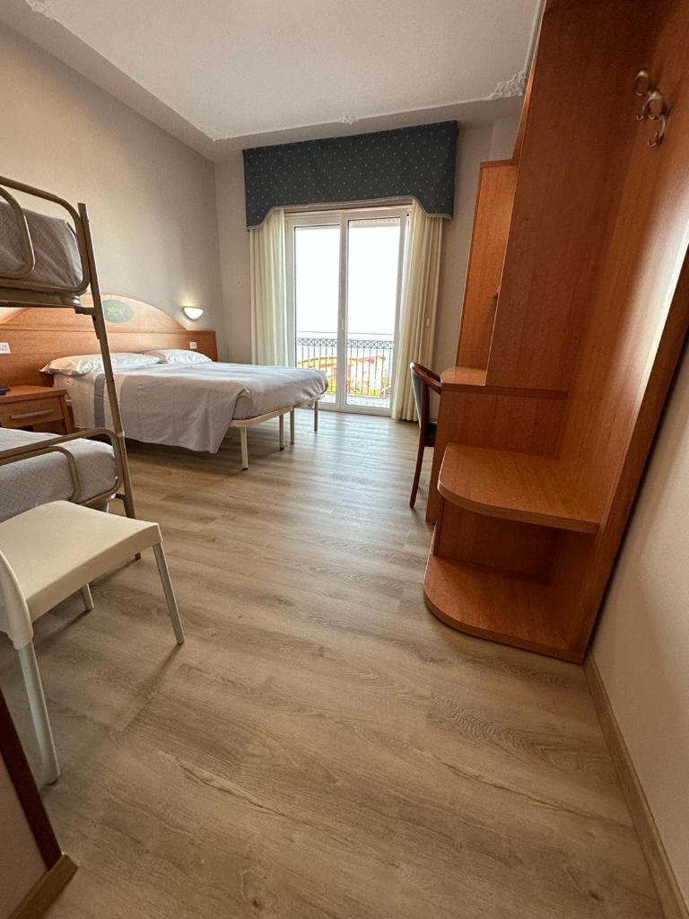 Hotel Costa Verde Пінето Екстер'єр фото