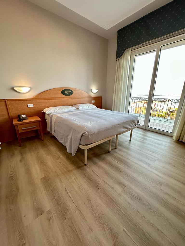 Hotel Costa Verde Пінето Екстер'єр фото