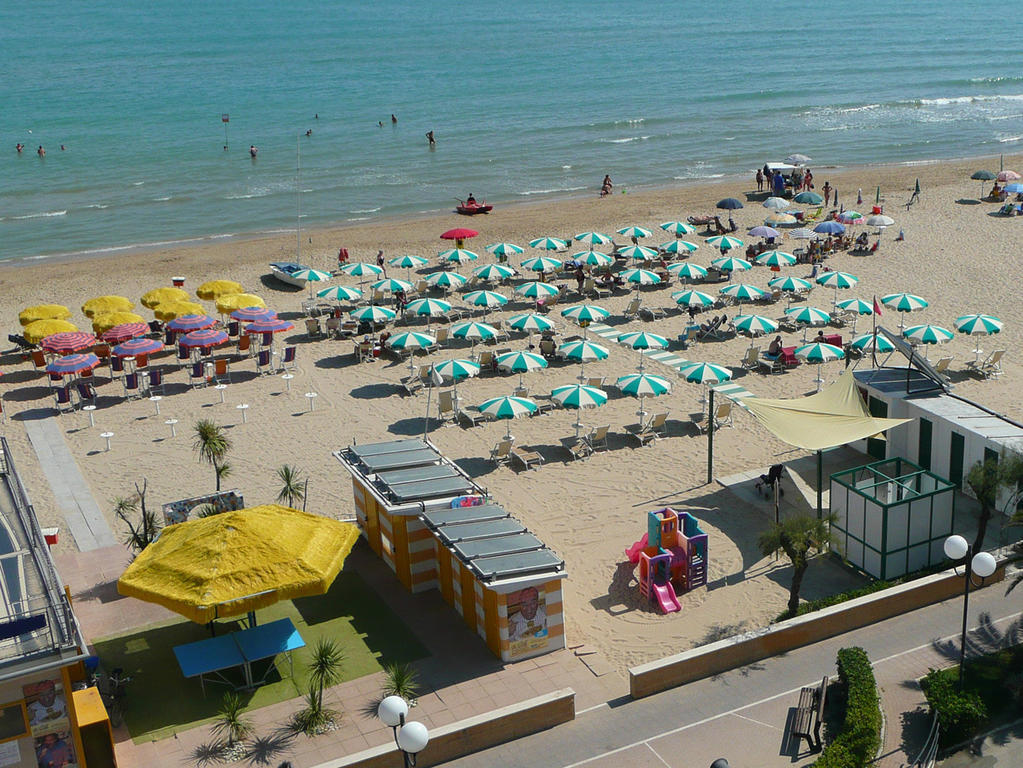 Hotel Costa Verde Пінето Екстер'єр фото